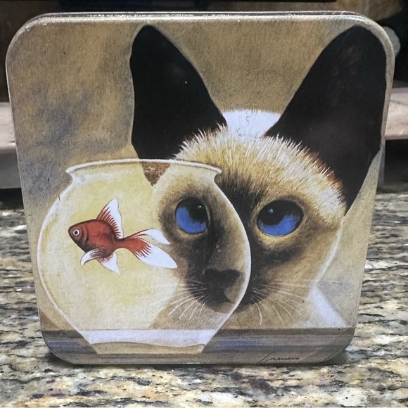 Vintage Cat Tin Lowell Herrero Cat Looking Through Fish Bowl Tin 1987 - Picture 1 of 4